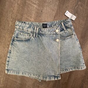 NWT GAP Faded Blue Denim Skort size 14